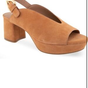 AEROSOLES Tan Platform Slingback Heels